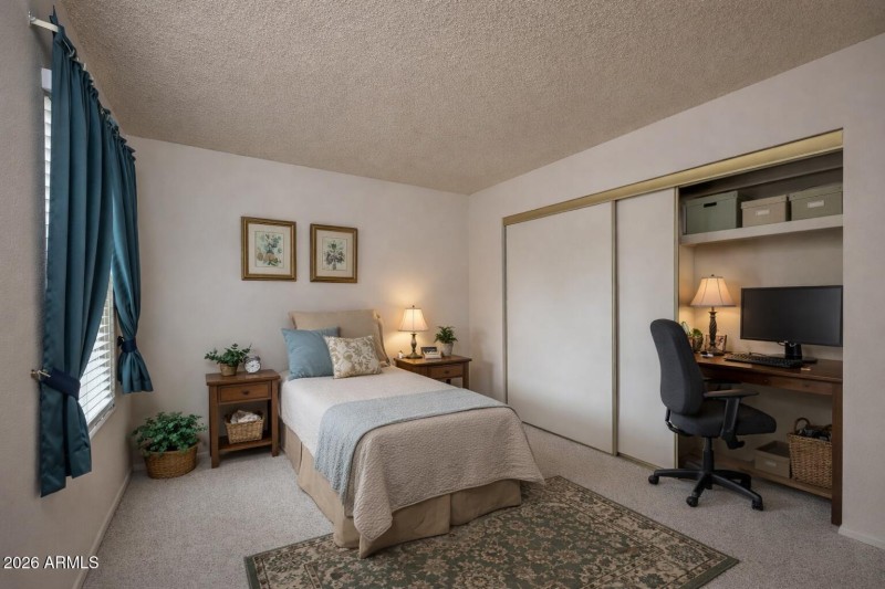 Cozy guest room and home office