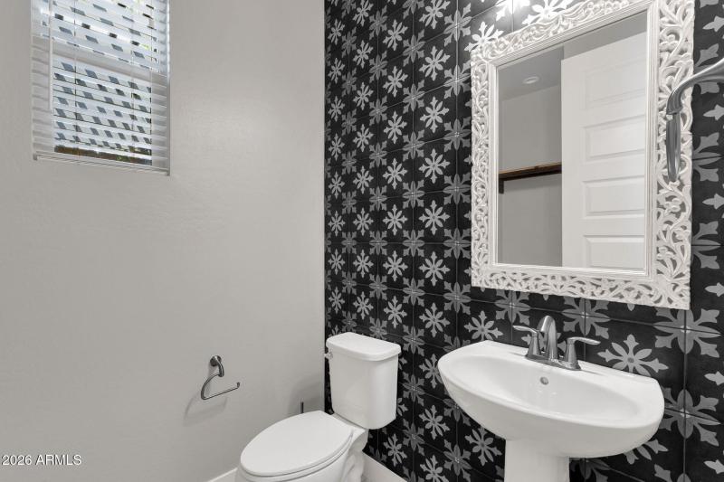 Powder bath