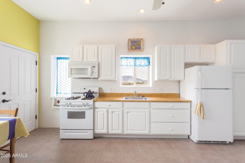 Guest Home ~Kitchen