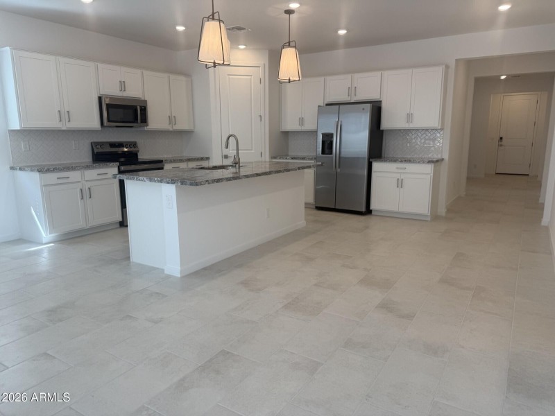136 Kitchen 2
