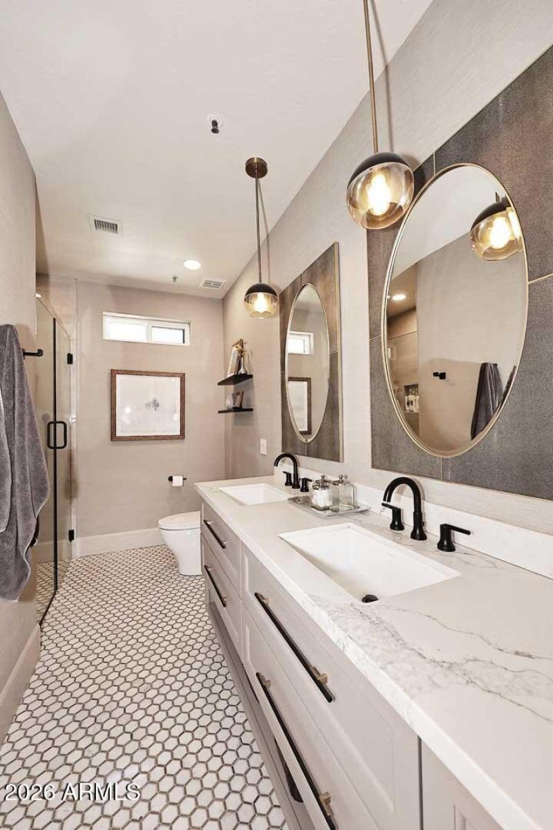 Hall Bath2