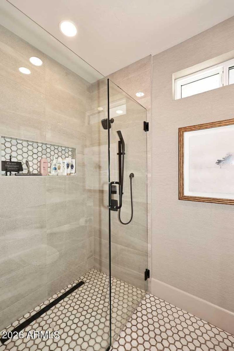 Hall Bath-Shower