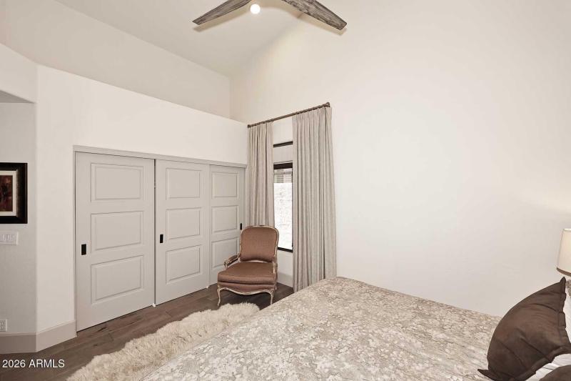 2nd Bedroom2