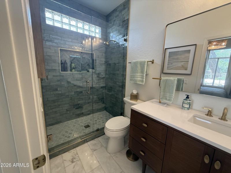 2nd En-Suite