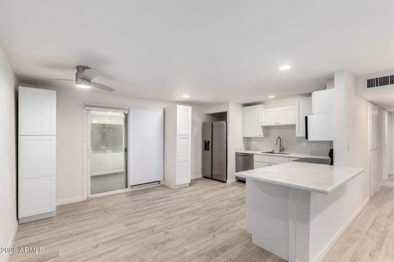 8 - KITCHEN