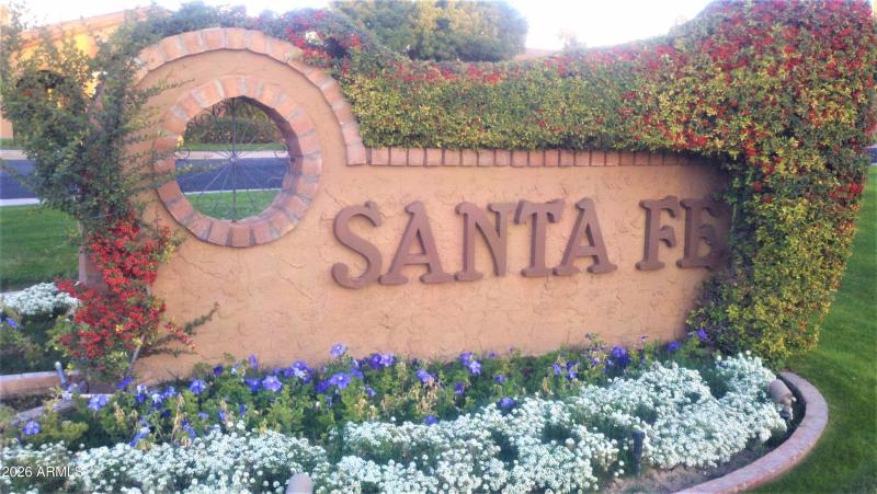 Santa Fe Subdivision flowers1
