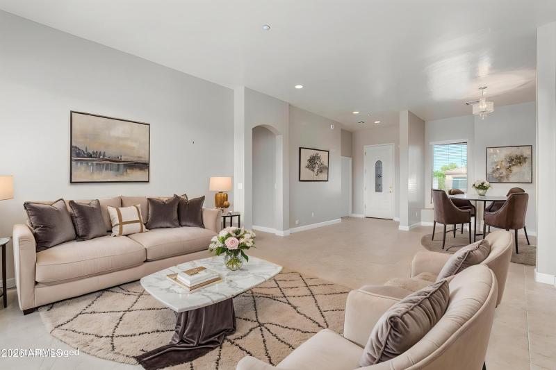 12-Holly - Living Room - Luxury - 8