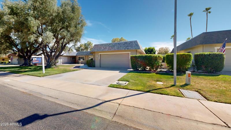 10361-W-Campana-Dr-Garage 4