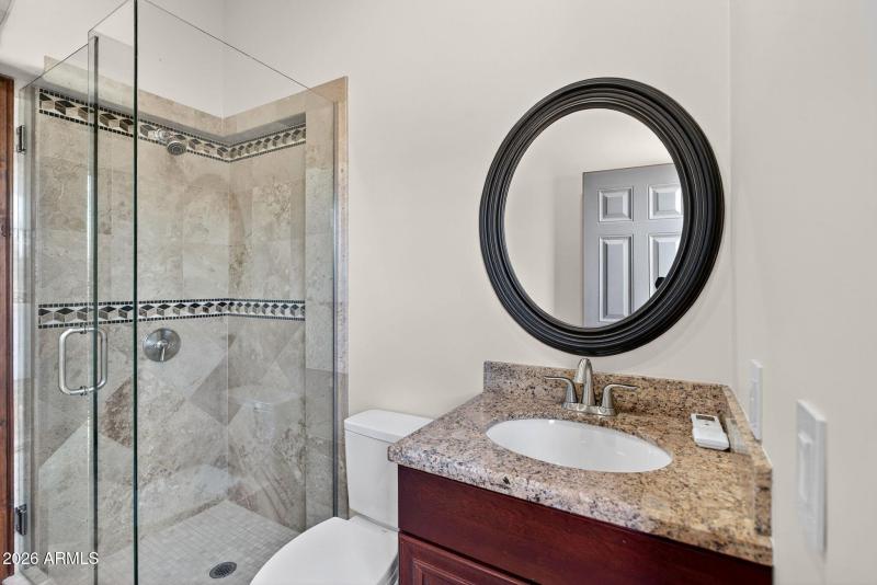 Casita / Bedroom 7 / Ensuite 5 Bathroom