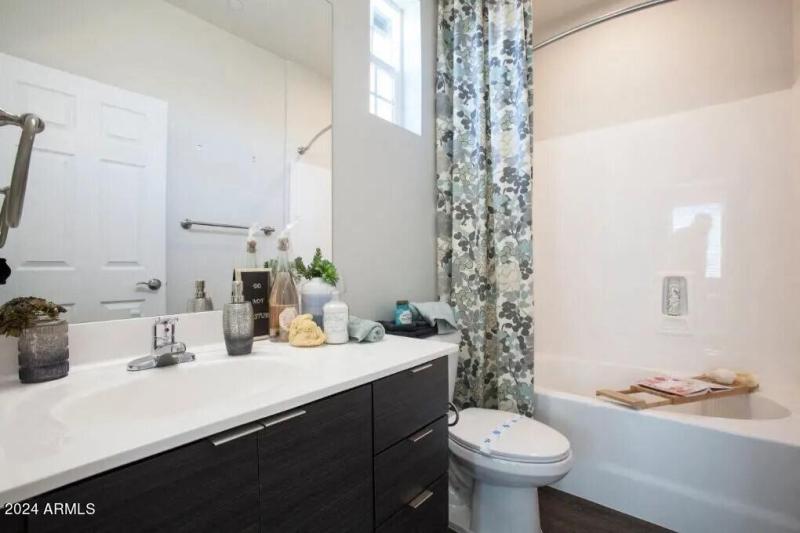 Photo #10