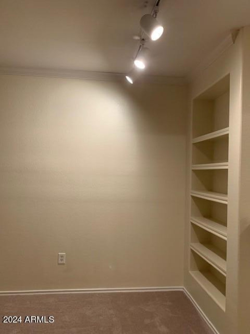 Photo #6