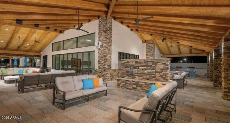 Clubhouse Patio at Heritage Asante