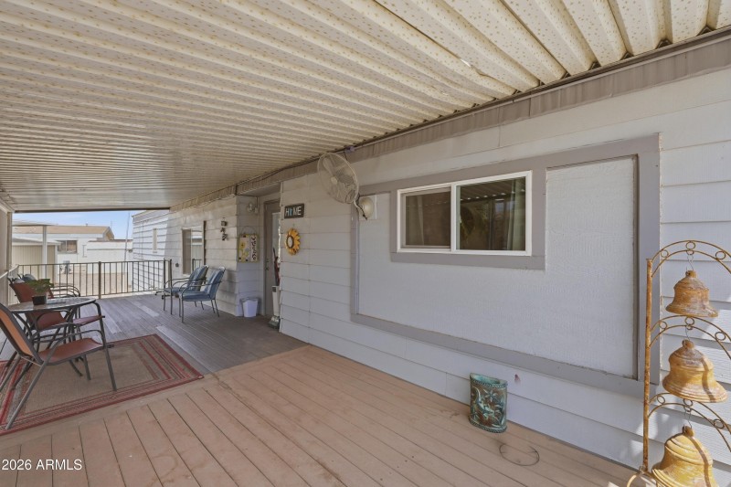 Covered Porch/Front Door