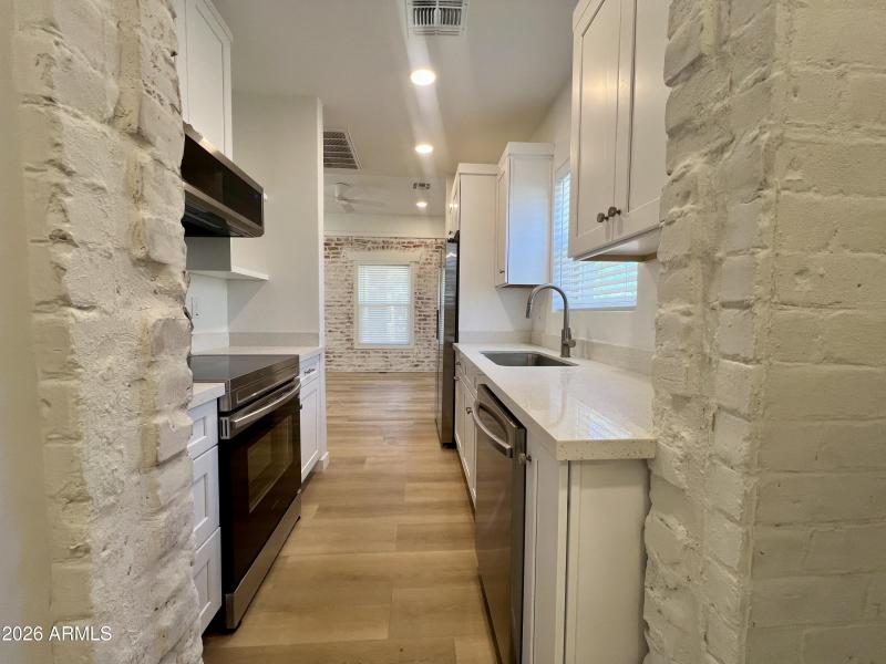 921 Kitchen
