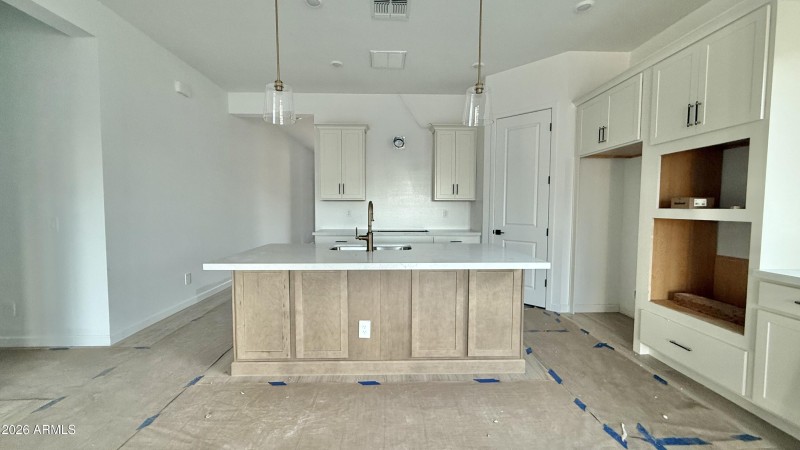 05 Kitchen