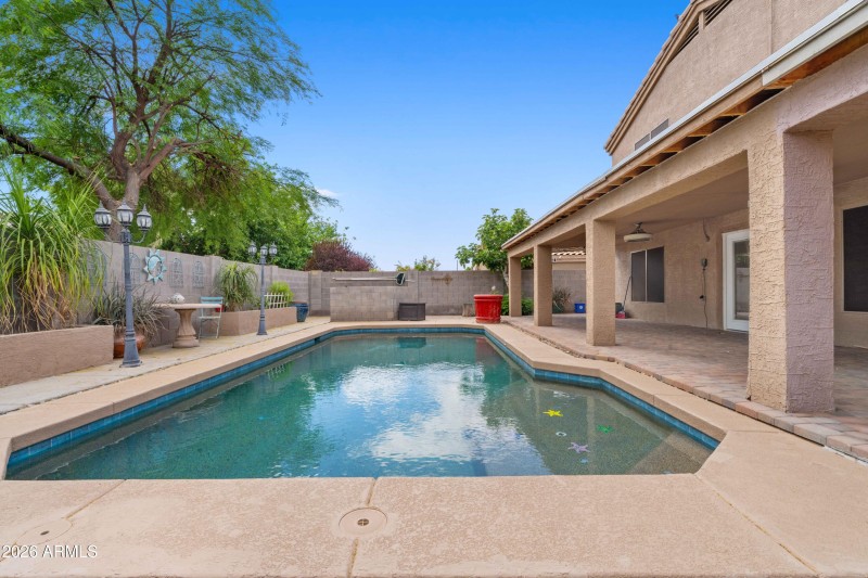 Pool-1
