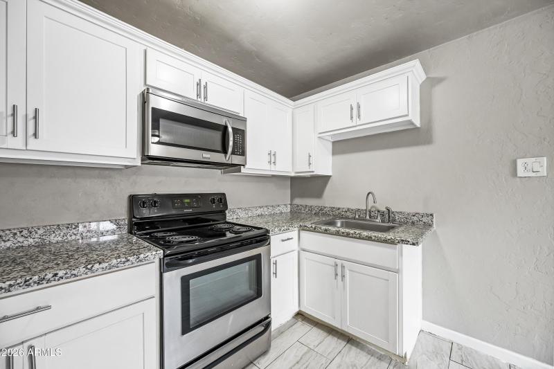 Casita kitchen