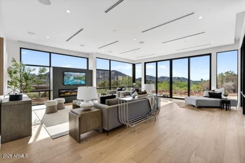 Expansive Views