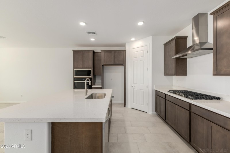 PHX_Landmarke_Lot 1060_Azure_657_Kitchen