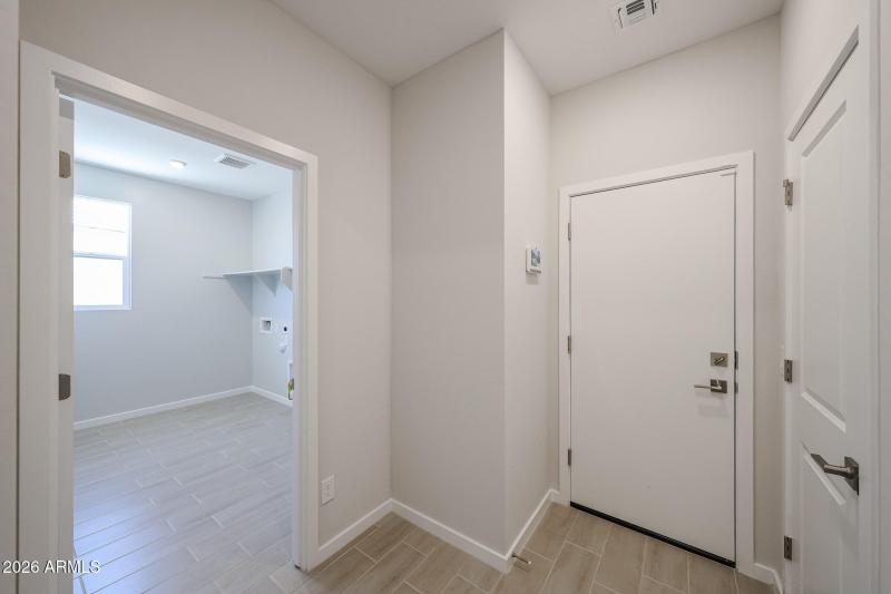 25_Lot 08-Carlsbad_Willow-at-Teravalis_n