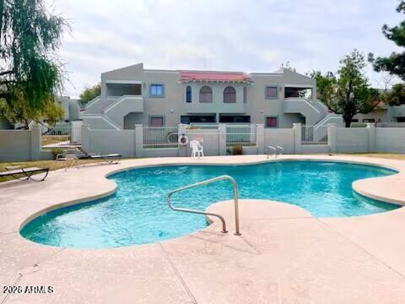 Community pool