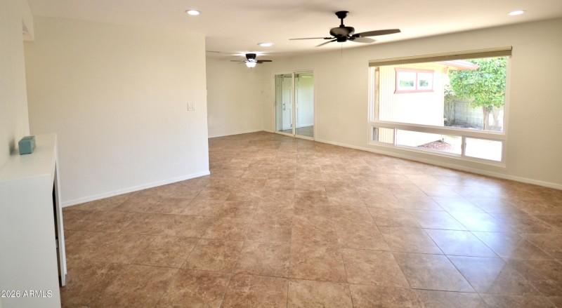 Living/Dining Area