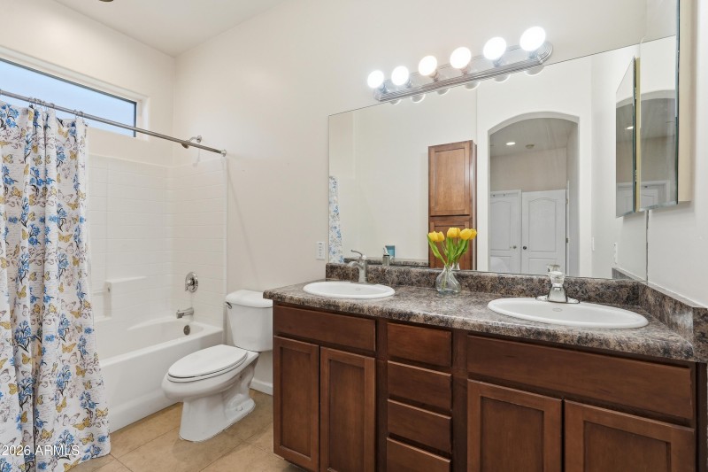 Primary Ensuite Bath