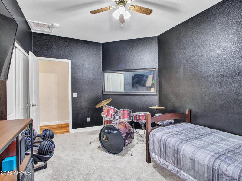 09-Bedroom-2