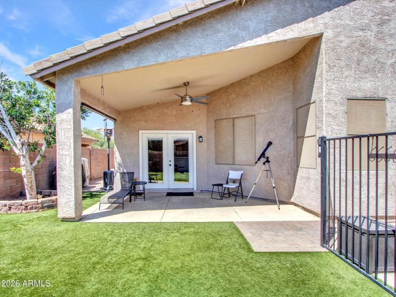 14-Backyard-(4)