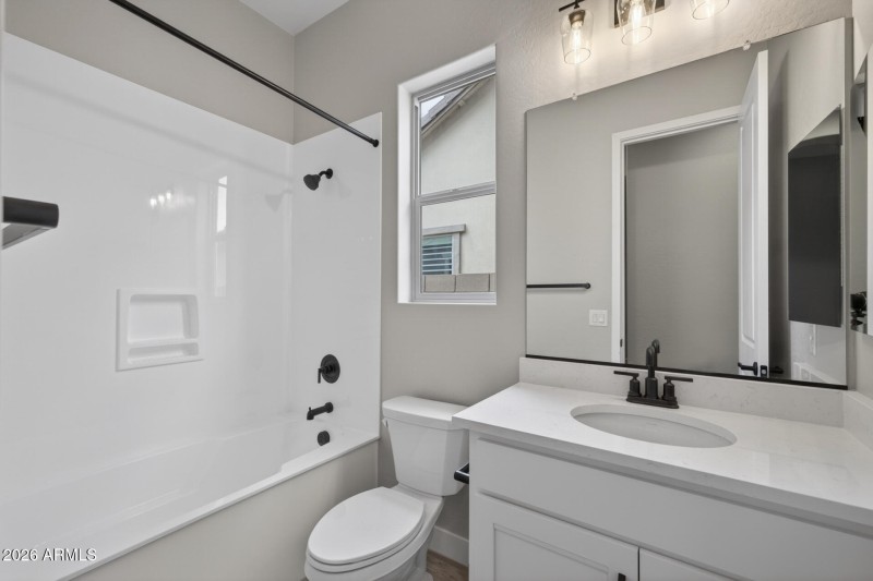 22)BATH 3