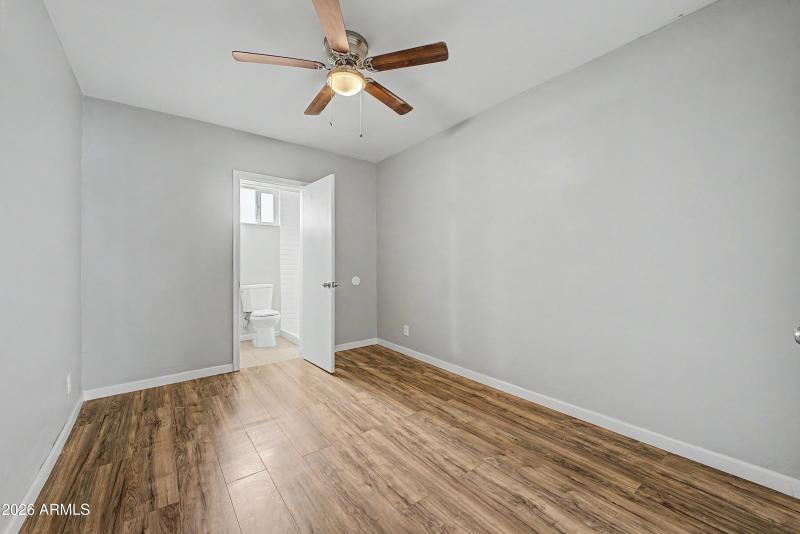 11 - 4220 Primary Bedroom