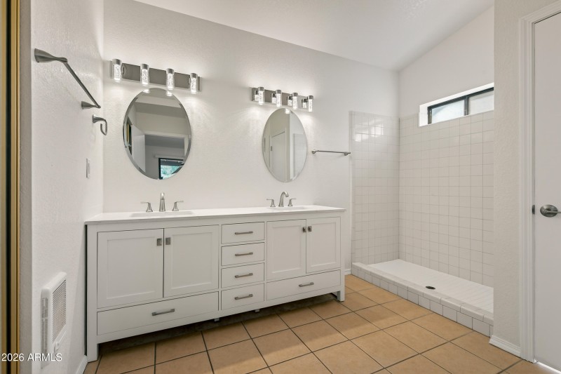 UPDATED MASTER BATHROOM