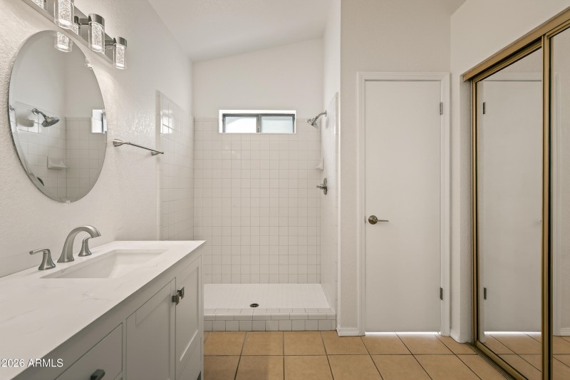 MASTER BATHROOM SHOWER