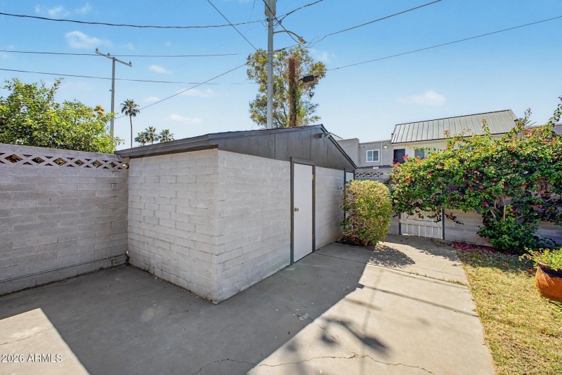Shed