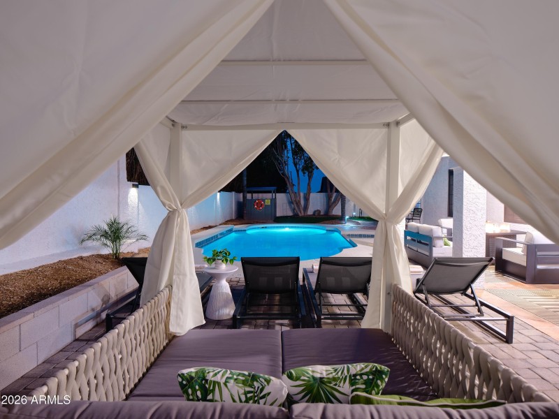 Cozy Cabana
