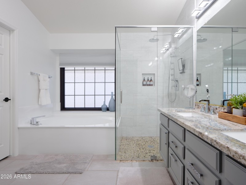 Primary En-Suite
