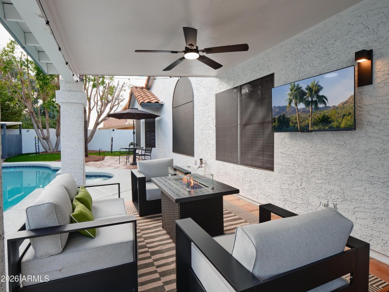 Fire Table+Smart TV