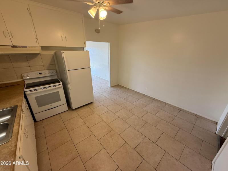 Spacious Eat-In Kitchen