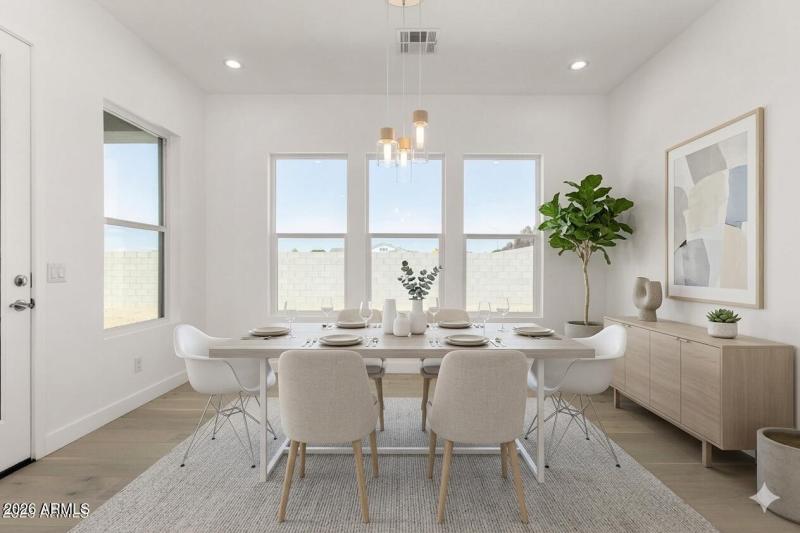 Dining - Staged