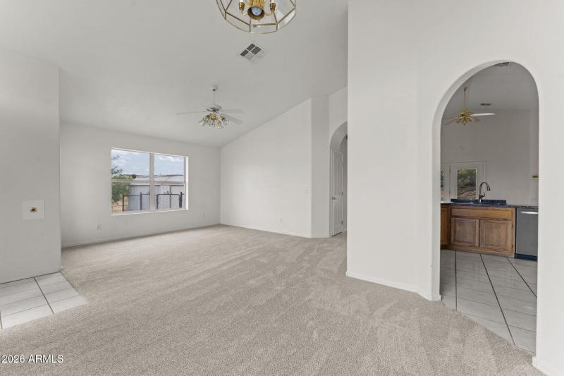 1847 Vista Dr