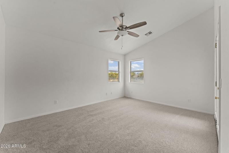 1847 Vista Dr