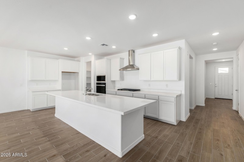 PHX_TV_Lot 1032_Aqua_17280_Kitchen (2)