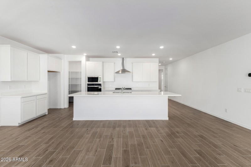 PHX_TV_Lot 1032_Aqua_17280_Kitchen