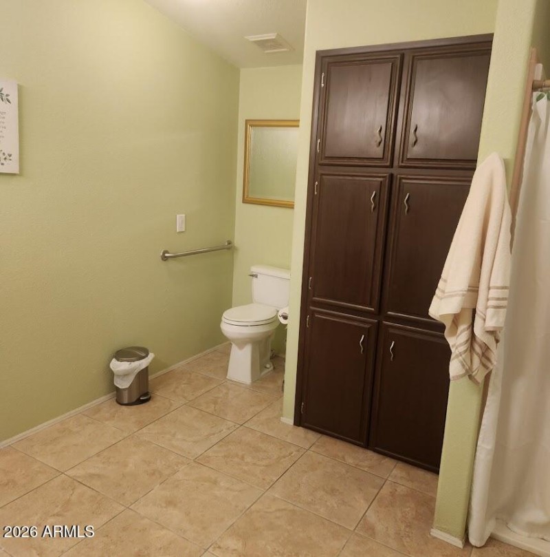 CR Prim Bathroom 2