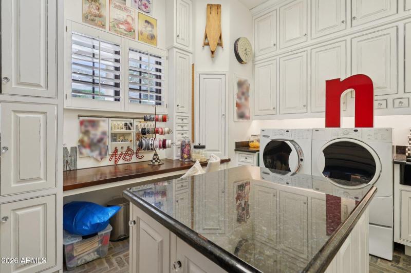 43-web-or-mls-S 1st St-S1604-055
