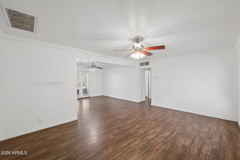 5-web-or-mls-1802-e-missouri-ave