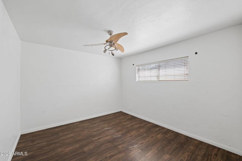 22-web-or-mls-1802-e-missouri-ave