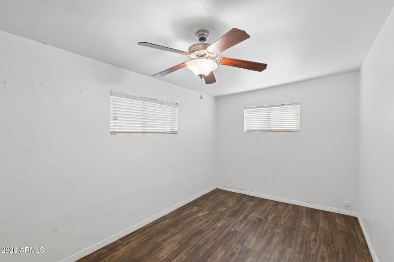 27-web-or-mls-1802-e-missouri-ave
