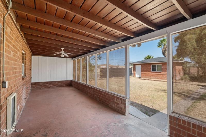 32-web-or-mls-1802-e-missouri-ave