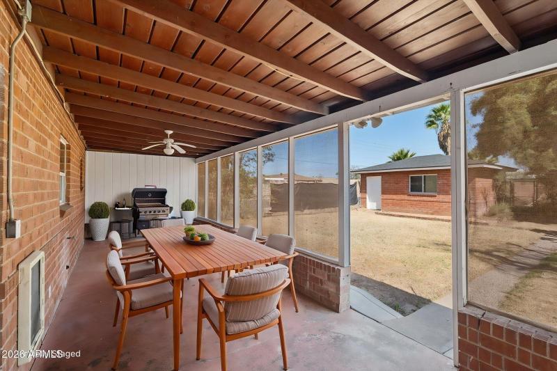 33-web-or-mls-1802-e-missouri-ave